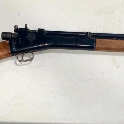 Early Model Crosman Air Rifle