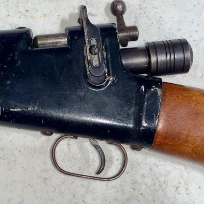 Early Model Crosman Air Rifle