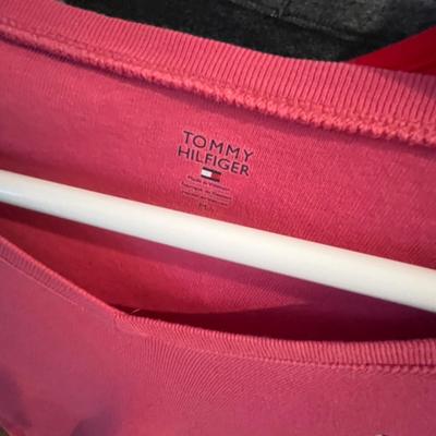 Lot 76 Misc womens t-shirts (Hilfger, Lauren and more) (10L, 10M)