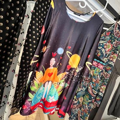 Lot 80 5 Misc womens boutique dressed and tops (S, M)