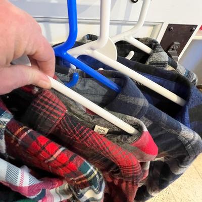 Lot 82 9 long sleeve plaid flannel button up shirts (S, M)