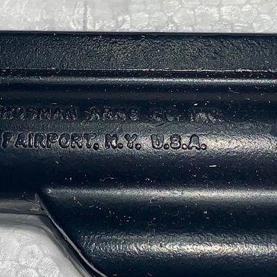 Crosman Model 38T 6-Shot .22 Caliber CO2 Pellet Gun - MIB