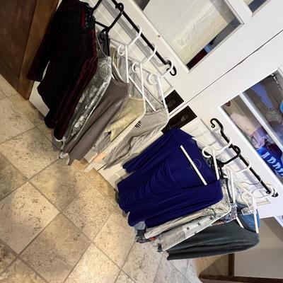 Lot 85 11 fitted long sleeve tops (S, M, L)