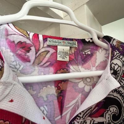 Lot 87 6 t-shirt and misc dressy tops (S, M, L, XL)