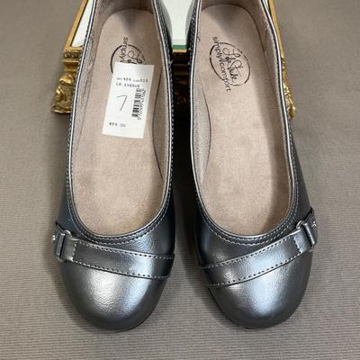 New Life Stride ballet flats 7M