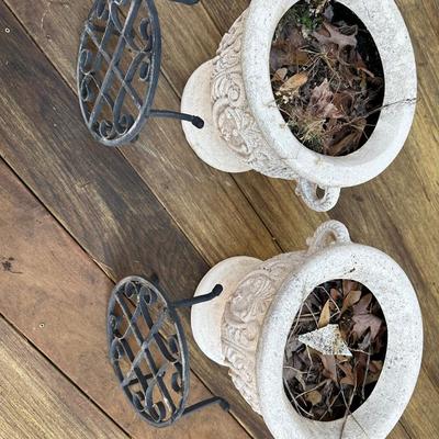 Plant holders & stands