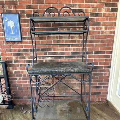 Outdoor Shelf & Wine Holder for Entertaining