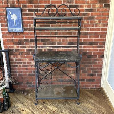 Outdoor Shelf & Wine Holder for Entertaining