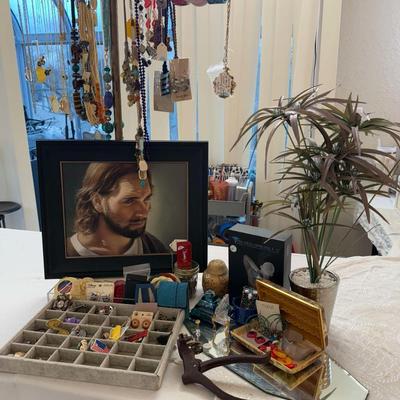 Lot 3: Jewelry & More Selection