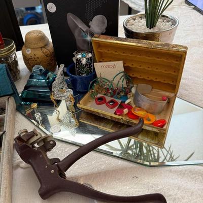 Lot 3: Jewelry & More Selection