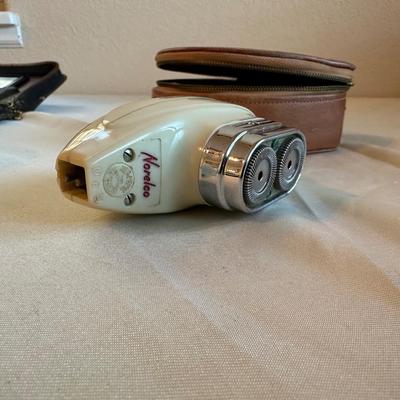 MEN'S TRAVEL GROOMING KIT, WOODEN BOWL W/LID, OLD ELECTRIC SHAVER & A BRUSH W/WOODEN HANDLE