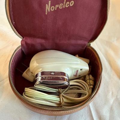 MEN'S TRAVEL GROOMING KIT, WOODEN BOWL W/LID, OLD ELECTRIC SHAVER & A BRUSH W/WOODEN HANDLE
