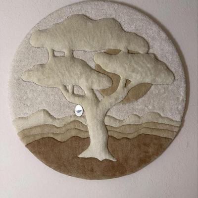 Lot 11: Retro Wall Decor Rug