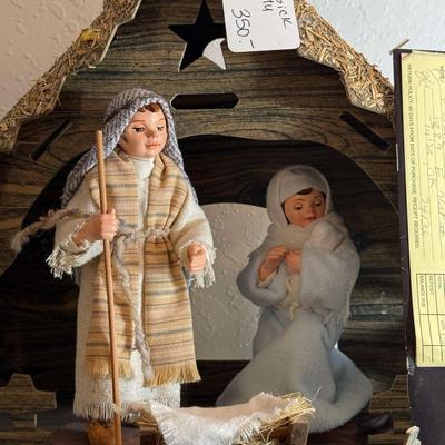 Lot 13: Simpick Nativity Set