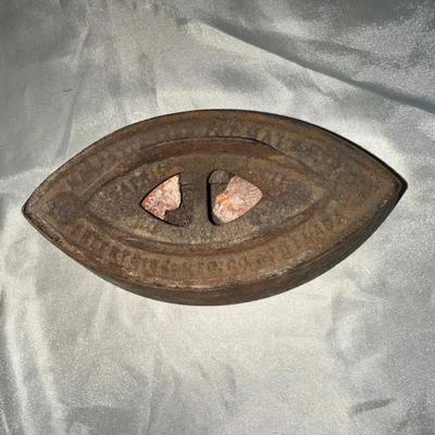 2 OLD IRONS AND AN IRON PLATE