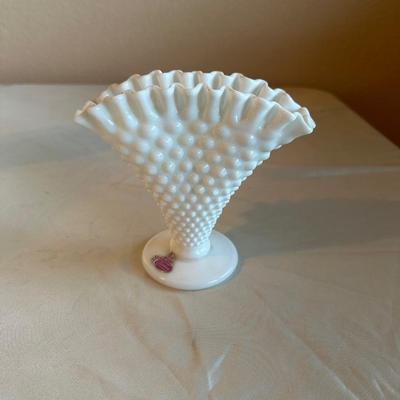 CERAMIC VASE AND A PAIR OF FENTON FAN VASES