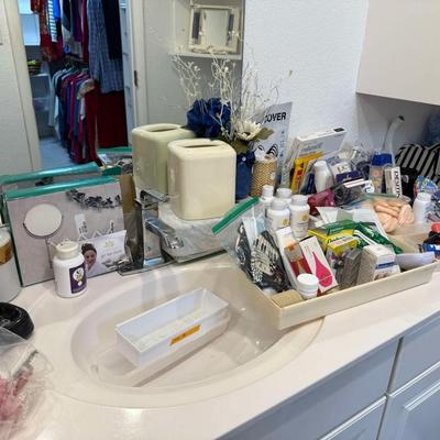 Lot 16: Bathroom Selection