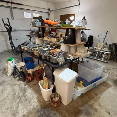 Lot 20: Garage Center Selection