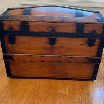 951 Antique Pine Dome Top Chest