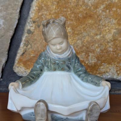 Royal Copenhagen Denmark Figurine "Fano Girl" (FR)