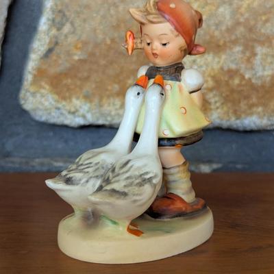 Hummel Figurine Goose Girl Western Germany (FR)