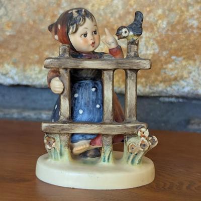 Hummel Figurine Signs Of Spring West Germany (FR)