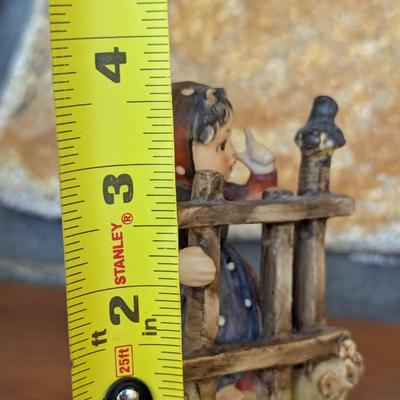Hummel Figurine Signs Of Spring West Germany (FR)