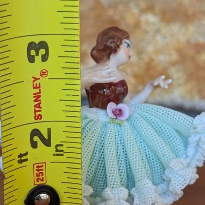 Dresden Porcelain Lace Weave Ballerina Figurine (FR)