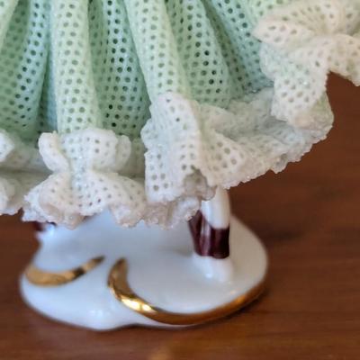 Dresden Porcelain Lace Weave Ballerina Figurine (FR)