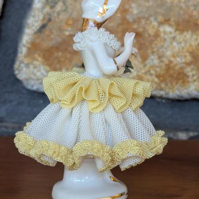 Dresden Porcelain Lace Weave Figurine (FR)