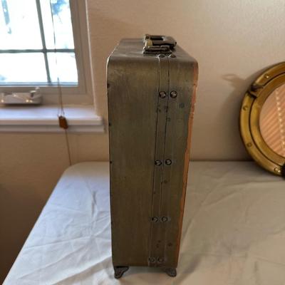 BOXED CLOCK WITH HANDLE AND BRASS PORTHOLE MIRROR
