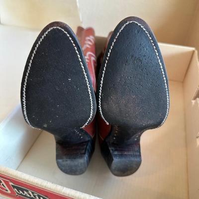 LIKE NEW LADIES JUSTIN WESTERN BOOTS SIZE 10A