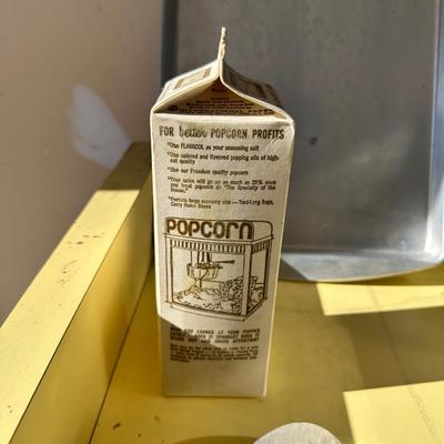 MOVIE THEATRE PINTO POP 8 POPCORN MACHINE