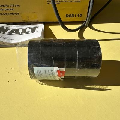 DEWALT HEAVY DUTY 4 1/2" SMALL ANGLE GRINDER
