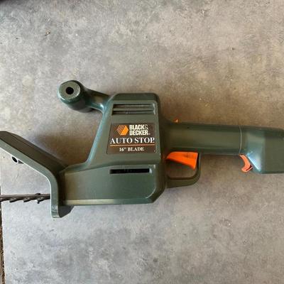 ELECTRIC LEAF BLOWER AND HEDGE TRIMMERS