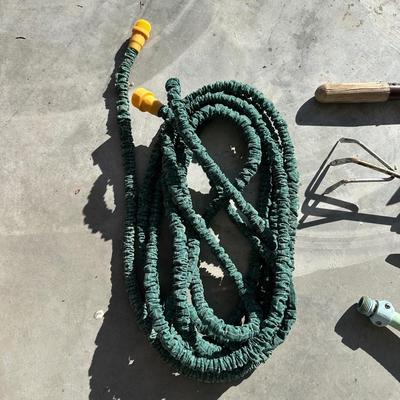 GARDEN AND YARD HAND TOOLS