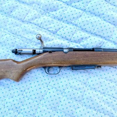 J STEVENS ARMS BOLT ACTION 20 GAUGE SHOTGUN MODEL 258A