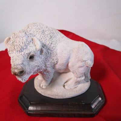 Vintage UDC resin White Buffalo display figure