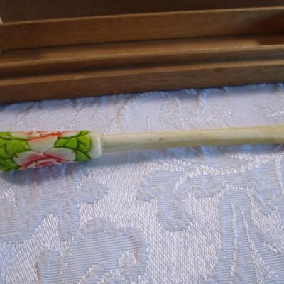 Vintage Makino Bros. & Co. cigarette holder in wood box
