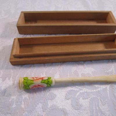 Vintage Makino Bros. & Co. cigarette holder in wood box
