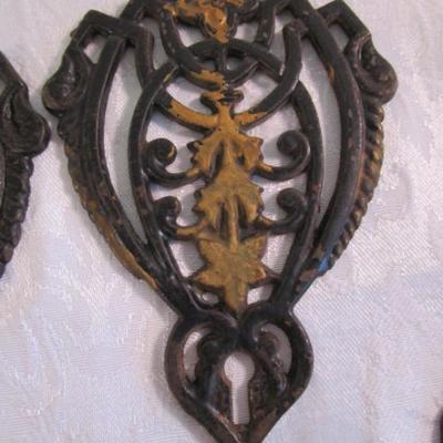 4 Black antique escutcheons and keyhole cover