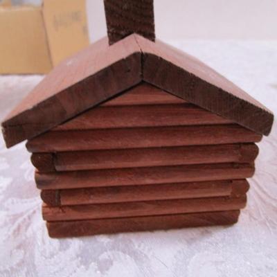 Small log house incense burner