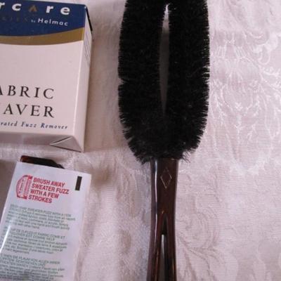 Suede cleaners, fabric shavers, lint brush