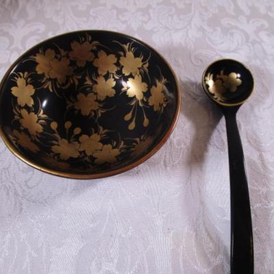 Asian wood lacquerware bowl with spoon