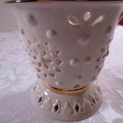 Vintage Lennox snowflake tealight votive candle holder