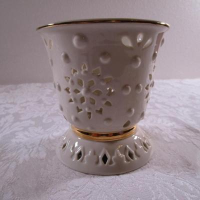 Vintage Lennox snowflake tealight votive candle holder