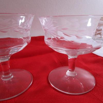 4 Vintage etched crystal wine/sherbet stemware