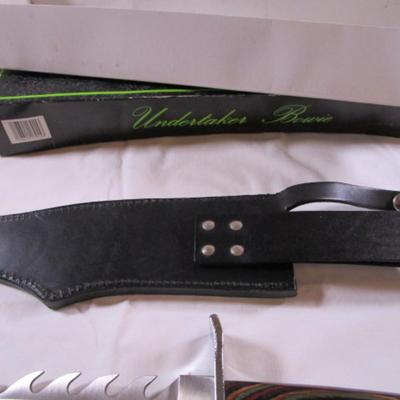 Vintage Jim Frost knife with leather sheath