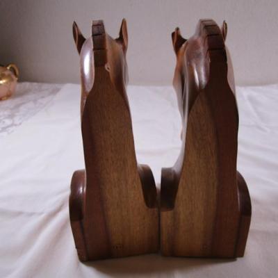 Myrtle wood horse book ends