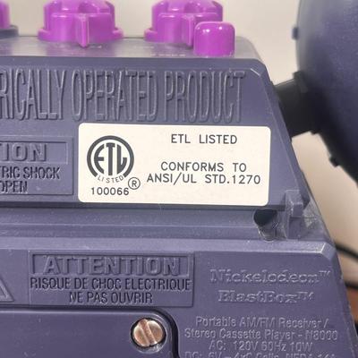 LOT 2A: 1995 Nickelodeon Blast Box AM/FM Radio Cassette Player (Works)